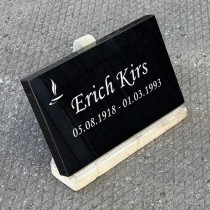 Надгробные плитки | Памятники | Ограды для могил - Corona Kivi OÜ