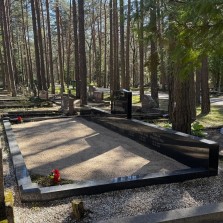 Гранитная оградa - Ограды для могил | Памятники | Надгробные плитки - Hauakivi Salong OÜ