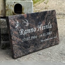 Hauaplaadid ja hauakivid - Tule ja tutvu parimate pakkumistega