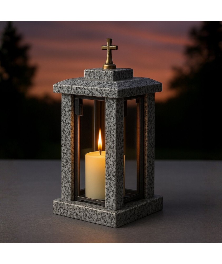 Гранитный могильный фонарь