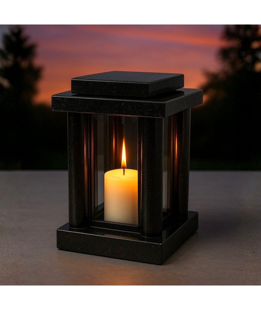 Гранитный могильный фонарь