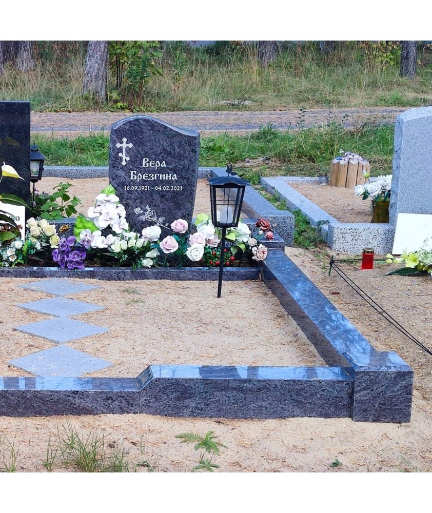 Возможность рассрочки - Ограды для могил - Гранитные ограды