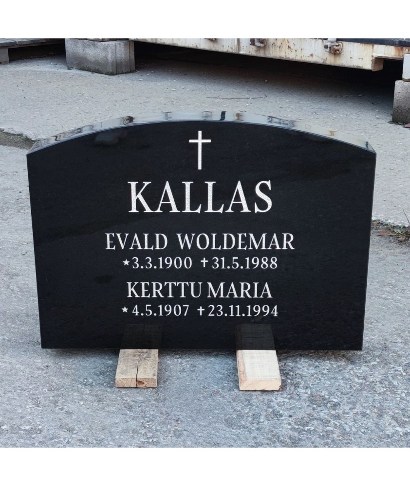 Tellige hauakivi meilt, siis nime ja numbrite graveerimine on tasuta